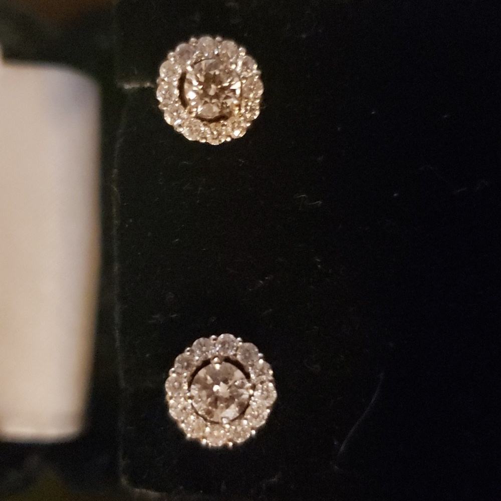💎 Custom Made Diamond Earings